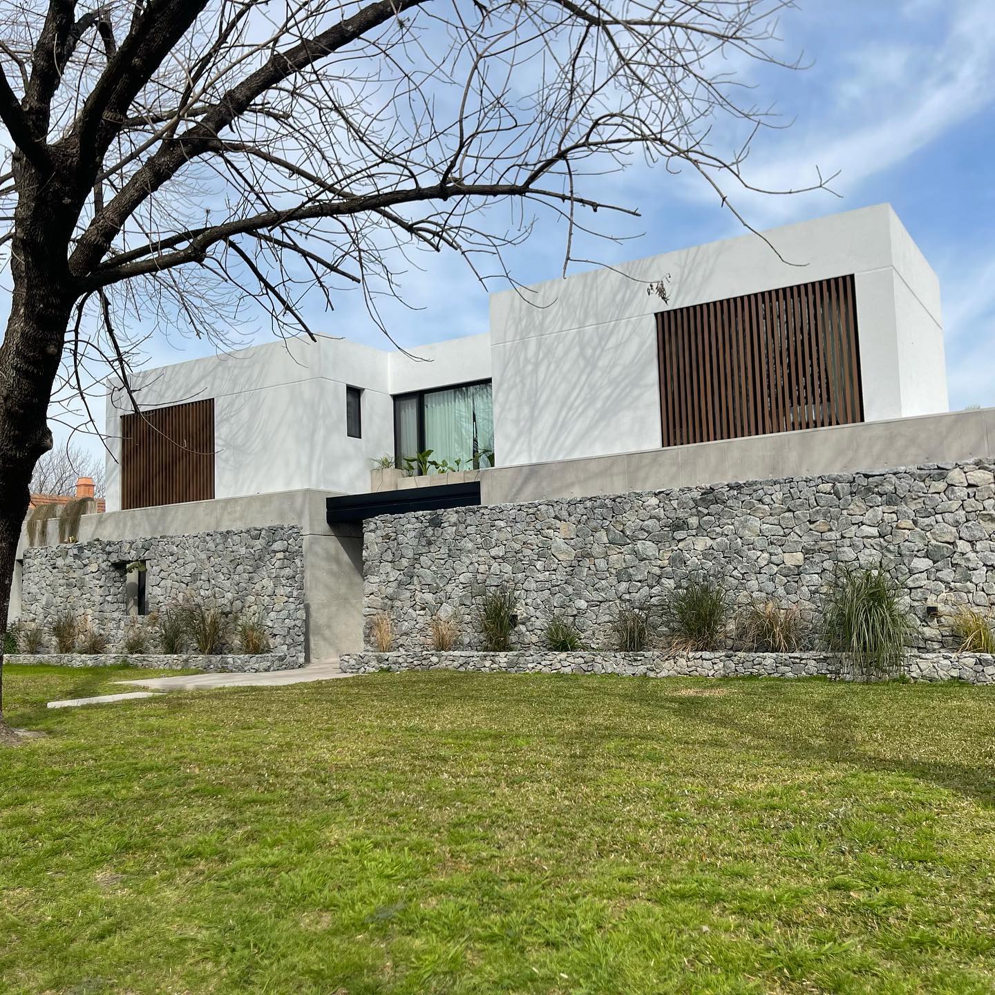 370467125_700043245503294_6047879808447355558_n